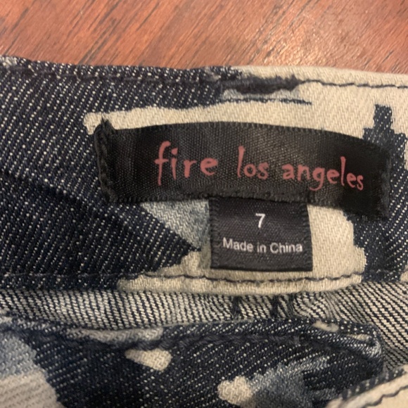 Fire Los Angeles printed denim - Picture 4 of 5